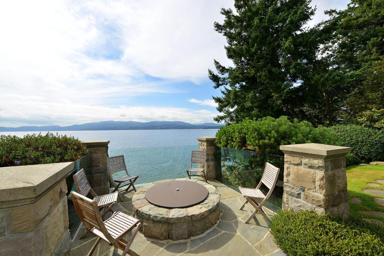 Oceanside Lodge Saanich Inlet North Saanich Ngoại thất bức ảnh