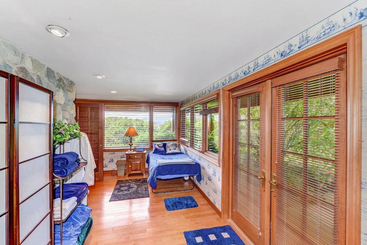 Oceanside Lodge Saanich Inlet North Saanich Ngoại thất bức ảnh